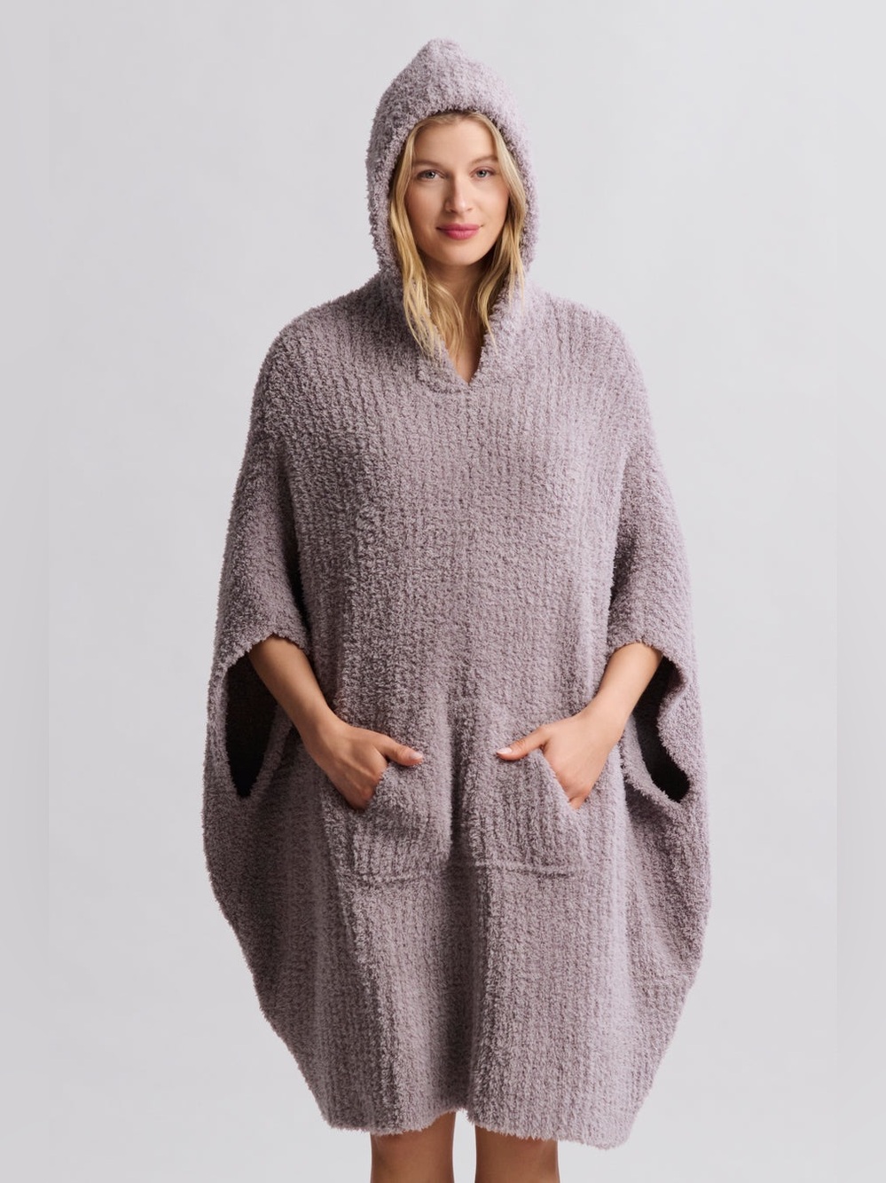 Barefoot Dreams The Cozy Hooded Poncho Beach Rock OS